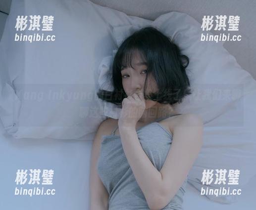 Kang Inkyung的白衬衫合集上线了！让我们来聊聊这些衬衫的脑回路？